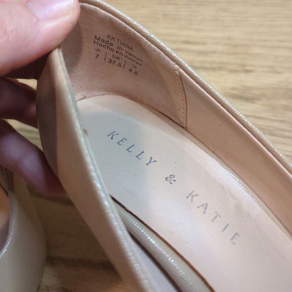 Kelly & Katie Nude Pumps Size 7 - Picture 4 of 6